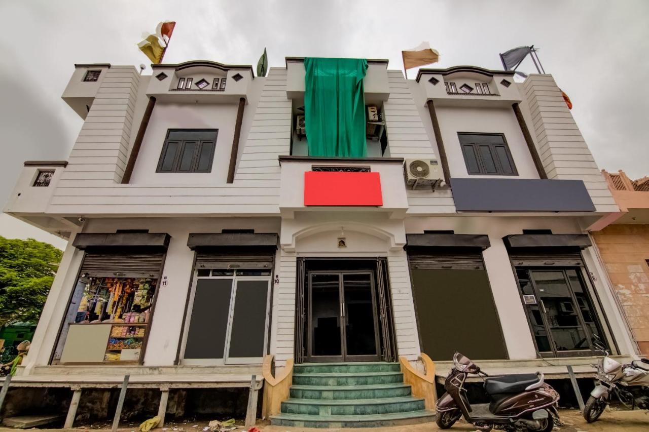 Oyo Hotel Malhotra Džajpur Exteriér fotografie