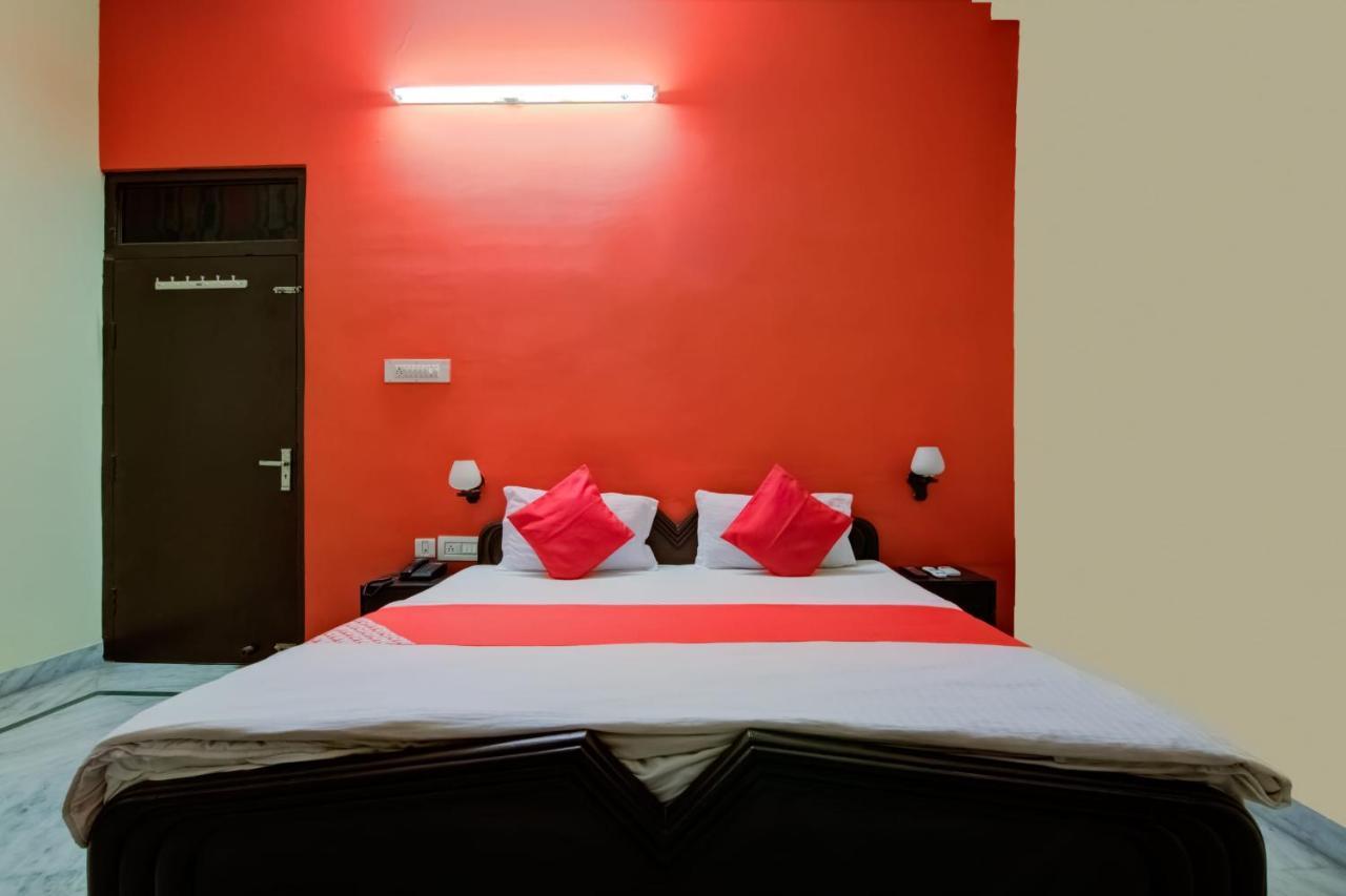 Oyo Hotel Malhotra Džajpur Exteriér fotografie