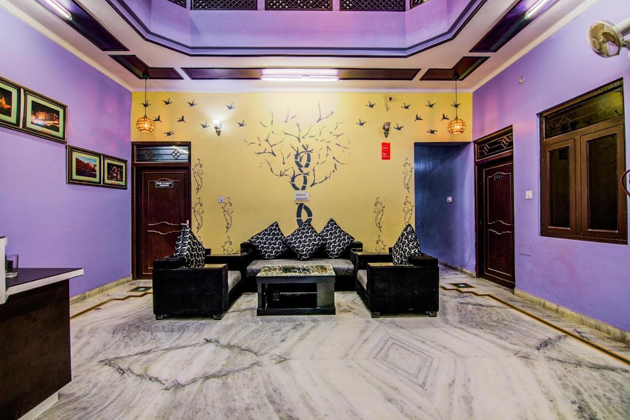 Oyo Hotel Malhotra Džajpur Exteriér fotografie